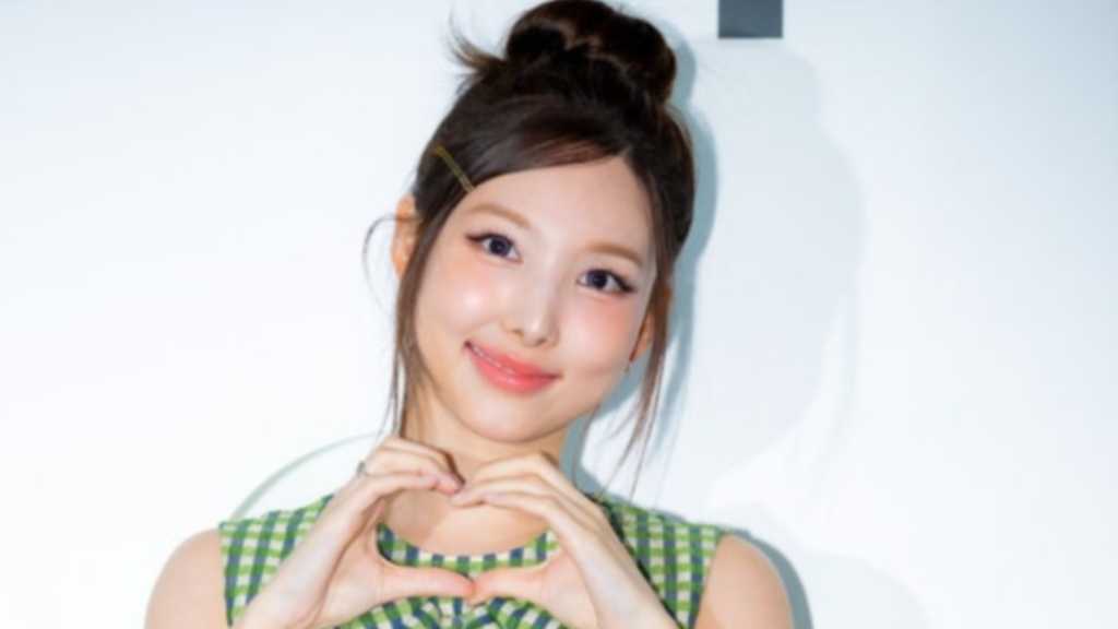 【PHOTO】TWICE ナヨン＆DAY6のYoung K、シューズブランド「FitFlop」のイベントに出席