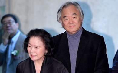 ピアニストのペク ゴヌ 韓国に帰国 アルツハイマーの妻ユン ジョンヒを放置 疑惑を再び否定 Kstyle