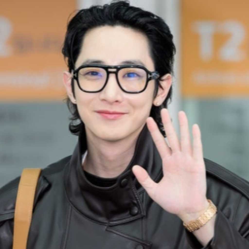 【PHOTO】イ・スヒョク、ファッションウィークに出席するため中国へ出国