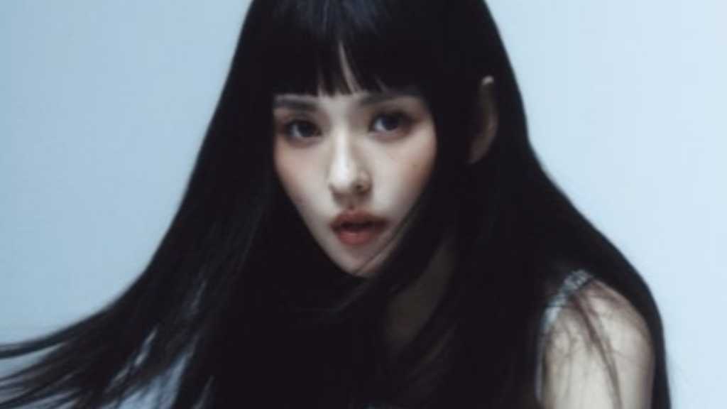 キム・ユネ、眼差しだけで魅了！清純からシックまで自在に操る多彩な魅力