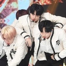 【PHOTO】ENHYPEN＆MOMOLANDら、音楽番組「Simply K-Pop」の収録に参加