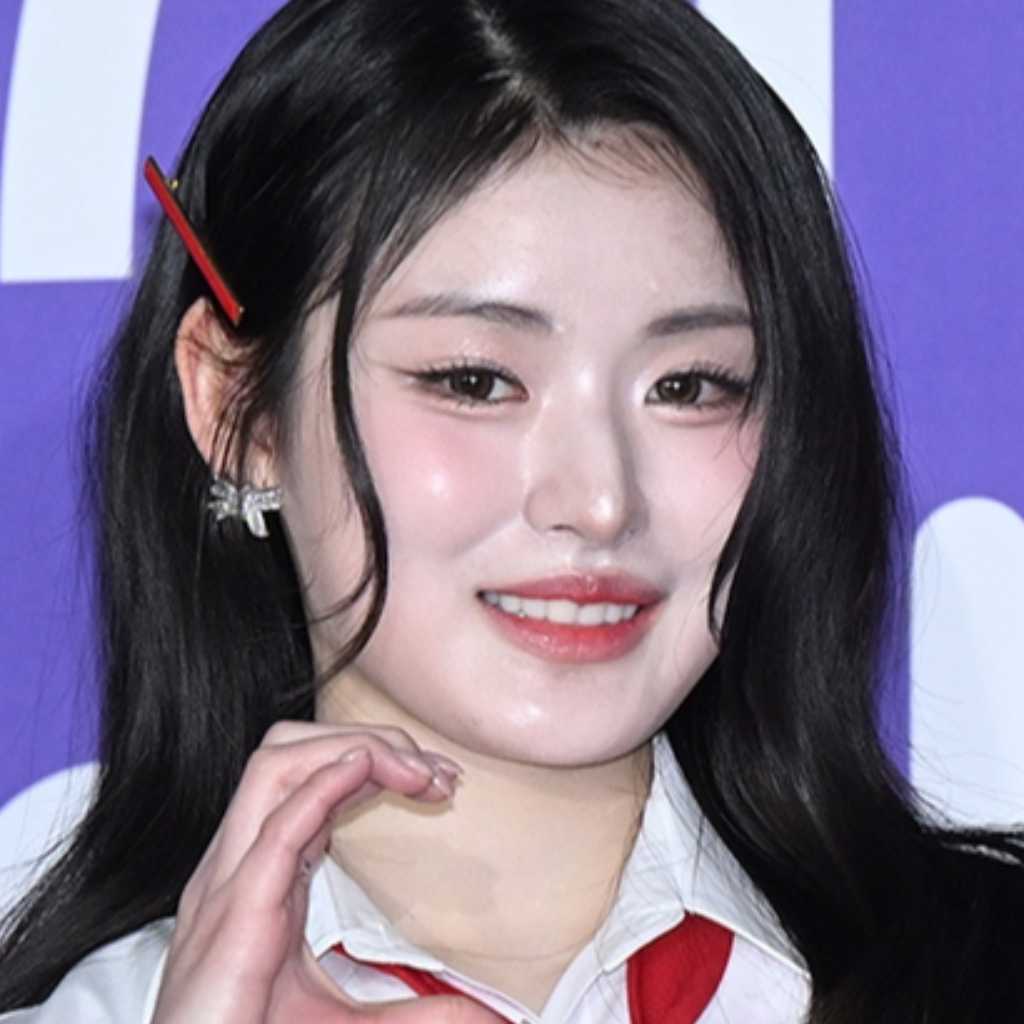 【PHOTO】FIFTY FIFTY「第1回D Awards」レッドカーペットに登場