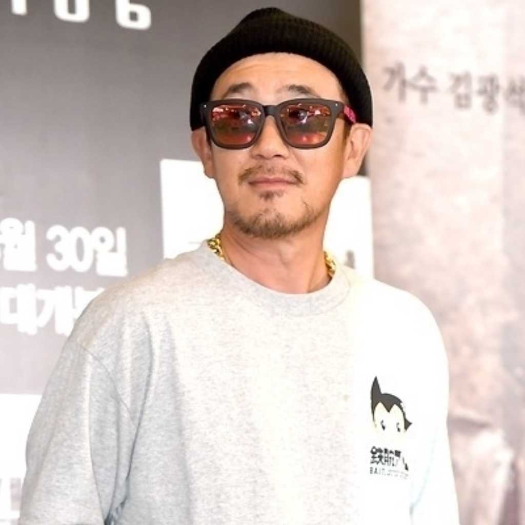 DJ DOC イ・ハヌル、虚偽事実の流布による名誉毀損の疑いで検察に送致