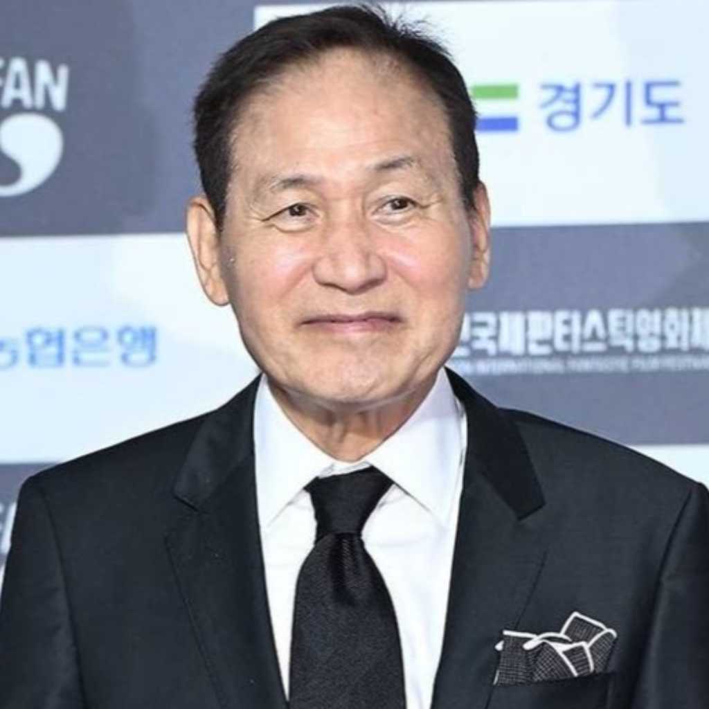 コ・ヒョンジョンからコ・ギョンピョまで、俳優アン・ソンギさんを哀悼…李在明大統領もメッセージ