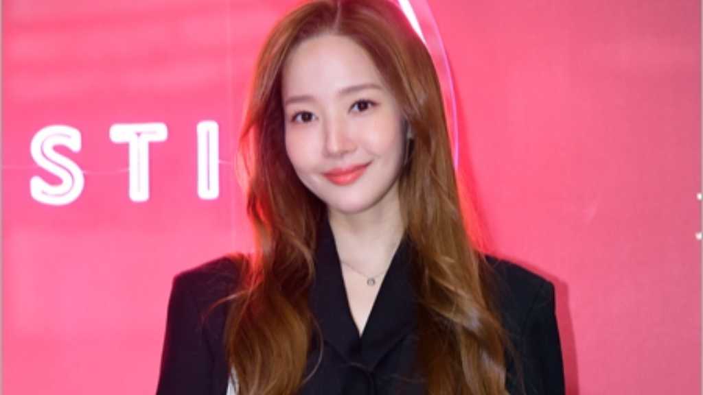 パク・ミニョン、イ・スンジェさんへの恋しさ吐露…デビュー作で共演「いつまでも忘れない」