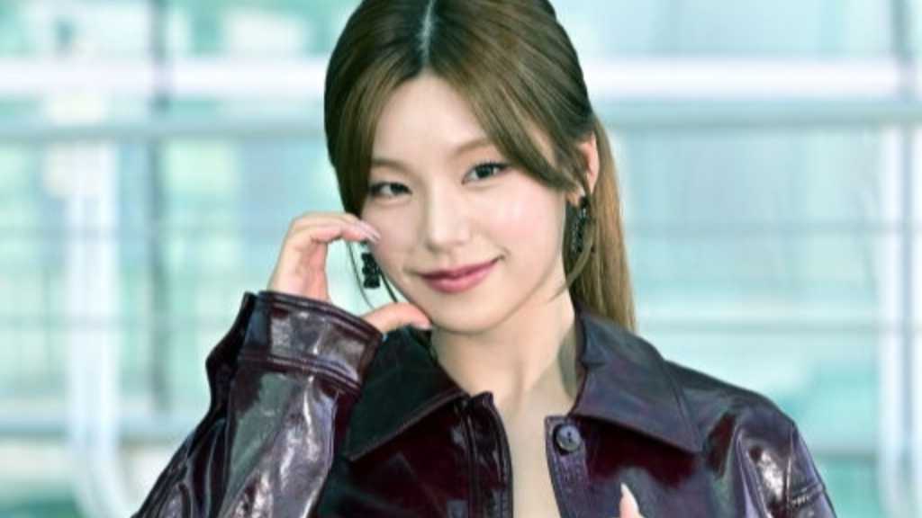 【PHOTO】ITZY イェジ、ファッションウィークに出席するためフランスへ出国