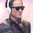 シム・シン、ラジオ番組の生放送に遅刻「カーナビの設定を間違えて…」