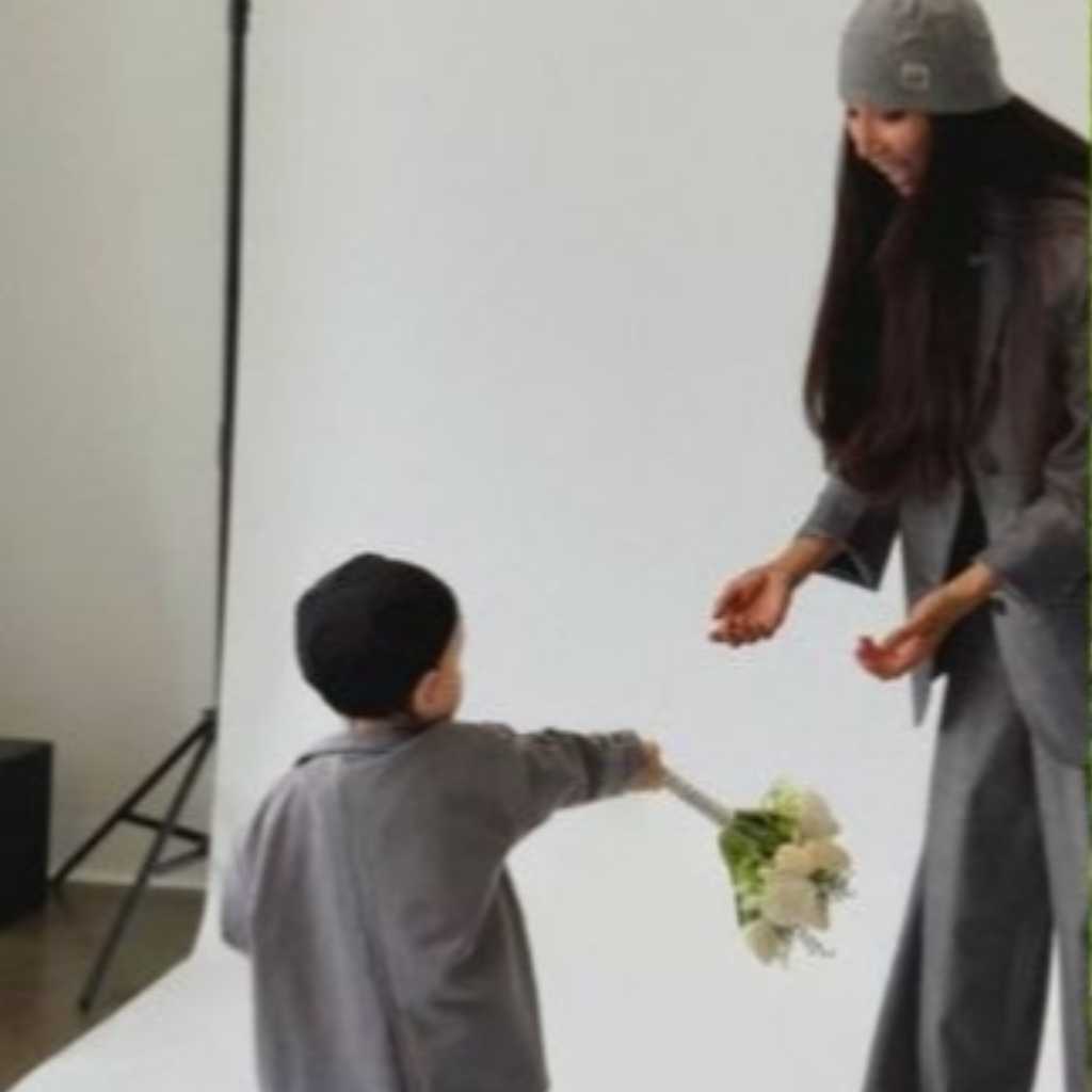 ムン・ガビ、チョン・ウソンとの子供を初公開…成長した近況ショットが話題