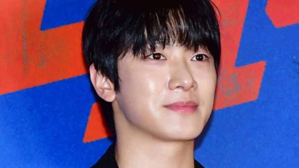 FTISLAND チェ・ミンファン、公演中に体調不良で倒れる…FNCがコメント「一時的な脱水症状」