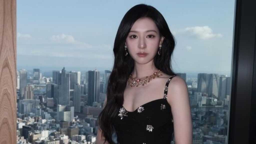 キム・ジウォン、日本で撮った近況ショットに絶賛の声…ドレス姿が美しすぎると話題に