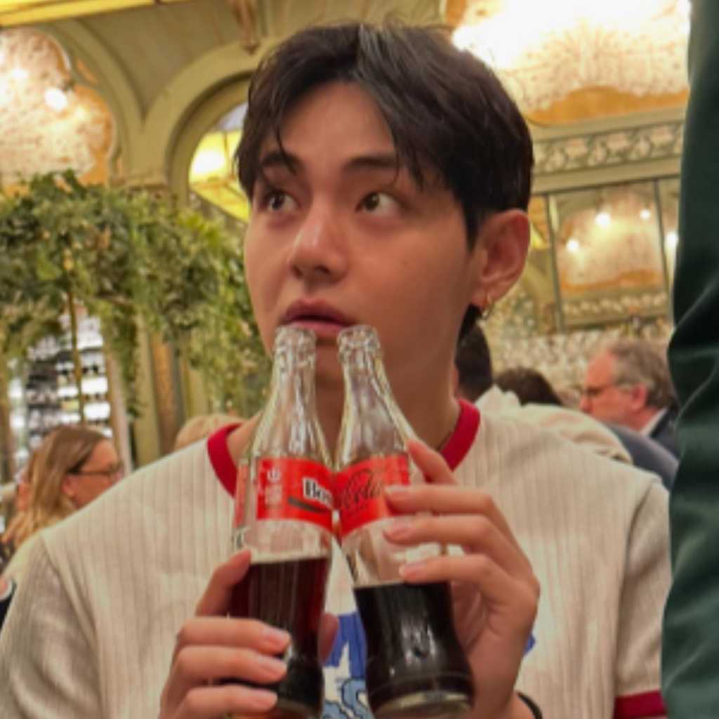 BTSのV、コカ・コーラの新アンバサダーに抜擢！“Cブランドコレクター”として話題に