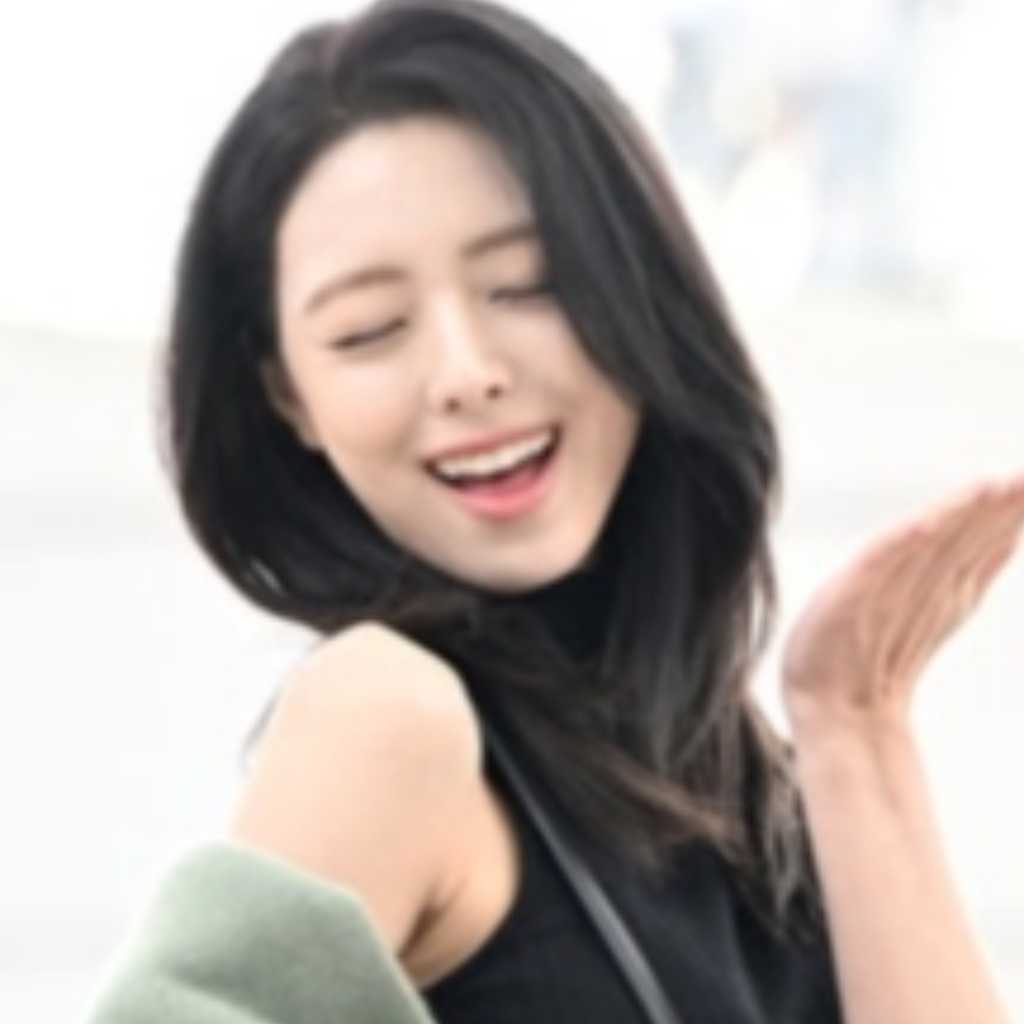 【PHOTO】ITZY ユナ、海外スケジュールのためイタリアへ出国（動画あり）