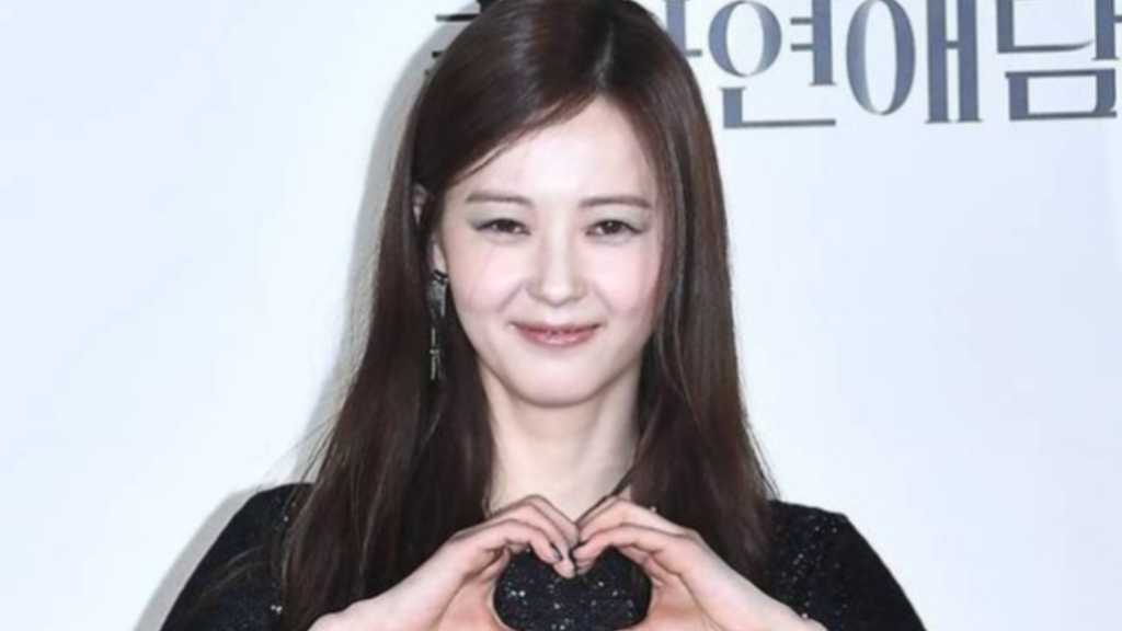 「花郎」出演Ara、キングコング by STARSHIPとの専属契約が終了