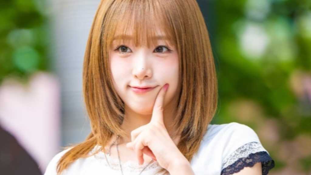 【PHOTO】IZ*ONE出身チェ・イェナ「2時脱出Cultwo Show」出演のため放送局へ