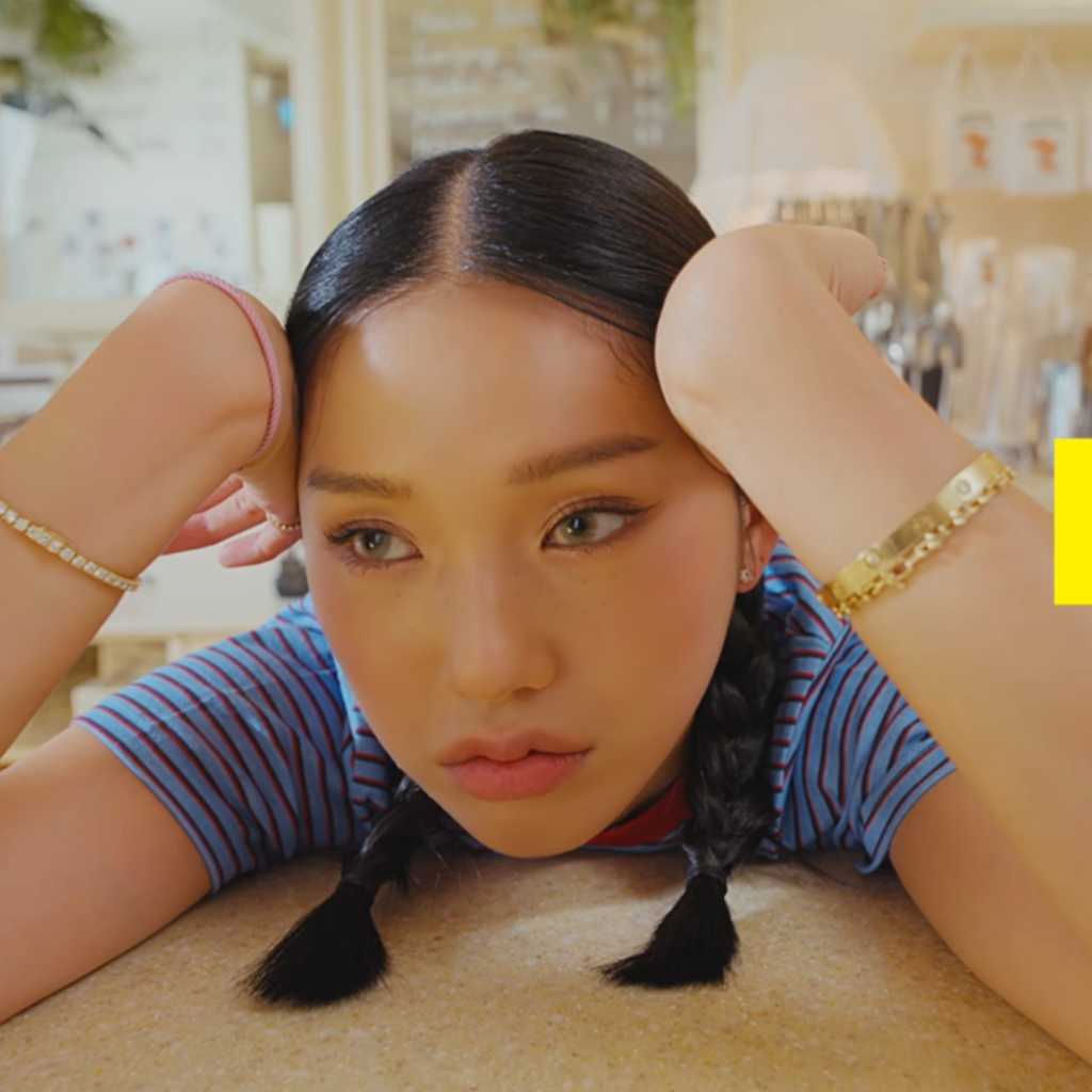 OH MY GIRL ミミ、ソロデビューシングル「Bish Bash Bosh」MV公開