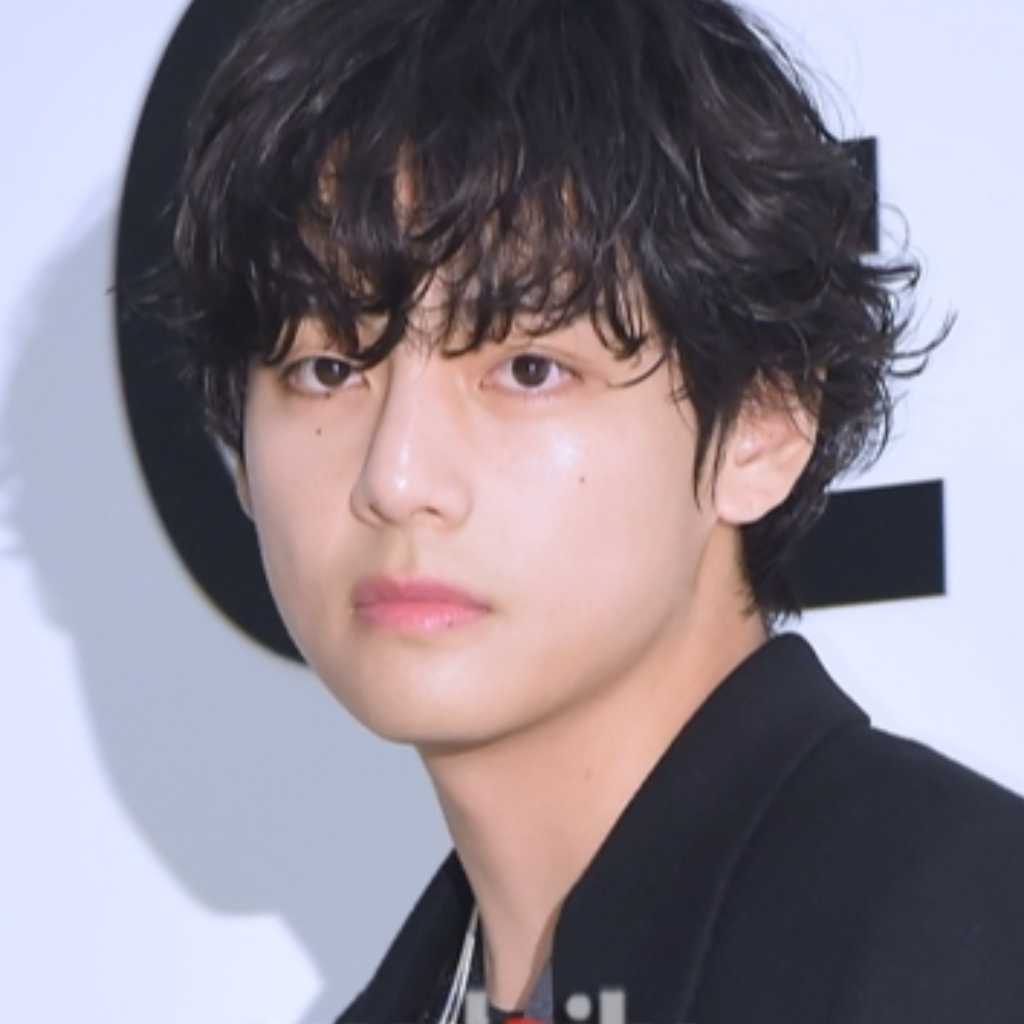 BTSのV、愛犬ヨンタンとの別れを報告…インスタには思い出の写真も（全文）