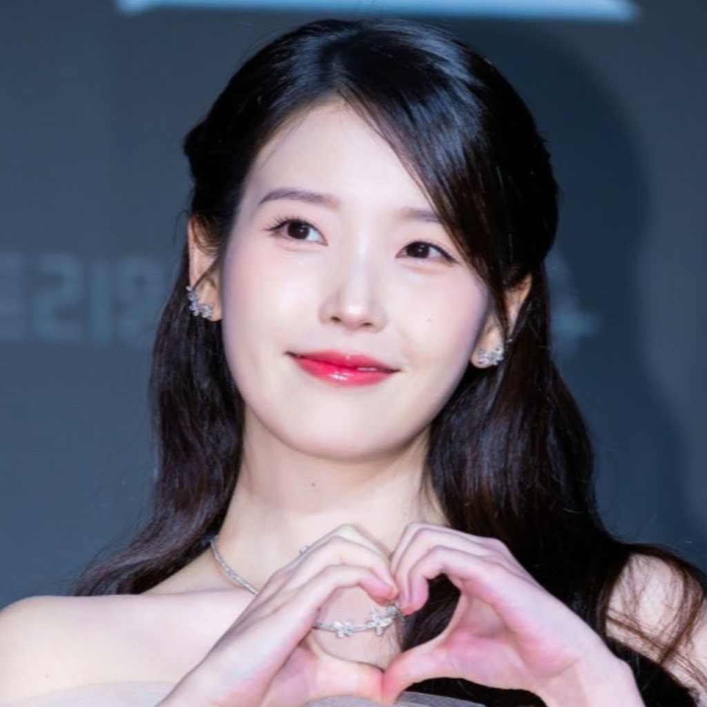 IU、インスタで元恋人チャン・ギハの曲を使用…一部からは否定的な反応も