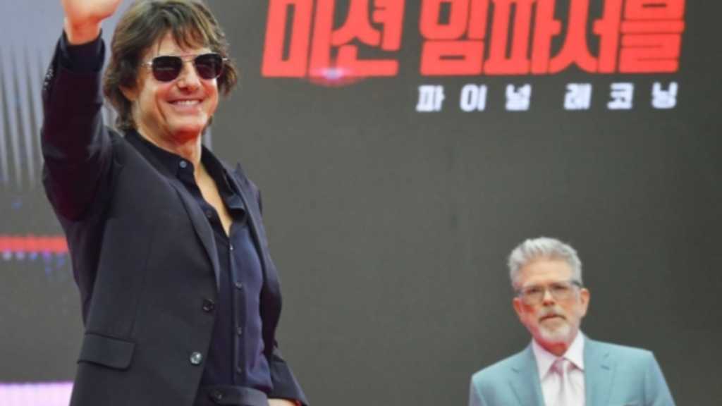 【PHOTO】トム・クルーズ＆クリストファー・マッカリー監督ら、映画「ミッション : インポッシブル」レッドカーペットに登場