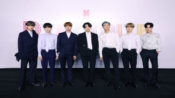 Bts 防弾少年団 の公式グッズに不良品が続出 ファンからの指摘にbig Hitが謝罪 本当に申し訳ない Kstyle