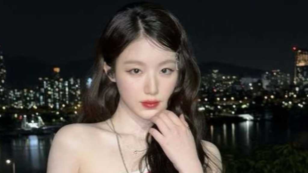 i-dle シュファ、人形のようなビジュアルの近況ショット！美肌に驚き