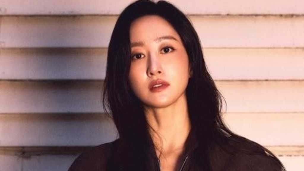 「エスクァイア」チョン・ヘビン“結婚・出産で以前とは異なる視点が生まれた”