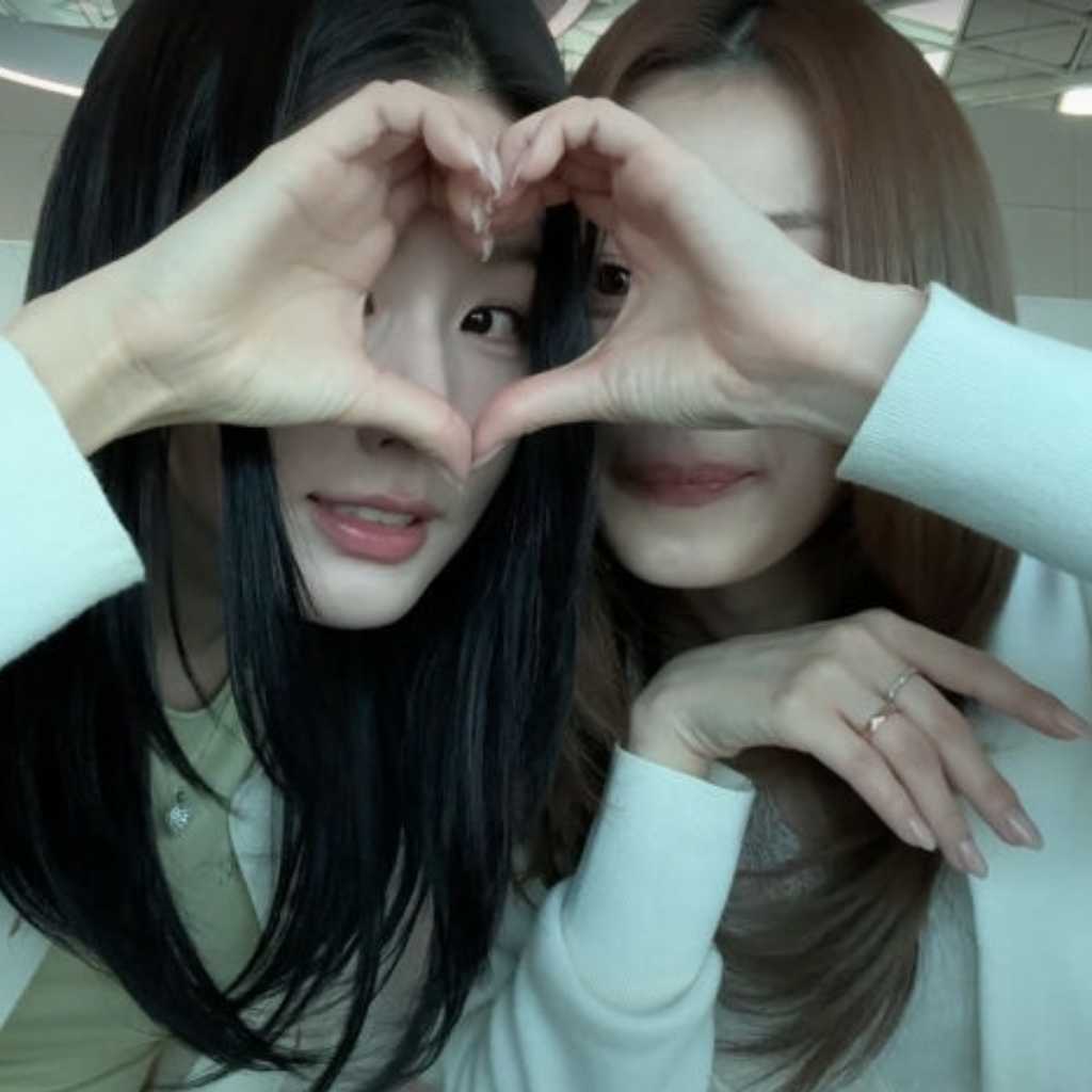 (G)I-DLE ミヨン、TWICE サナとの親友エピソードを語る「唯一悩みを打ち明ける」（動画あり）