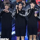 【PHOTO】TOMORROW X TOGETHER、10/29放送「THE SHOW」で1位を獲得…可愛らしい笑顔