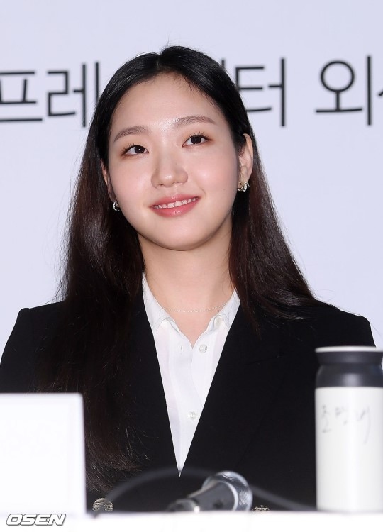 Photo キム ゴウン 環境省資源循環広報大使 の委嘱式に出席 美しいスーツ姿 Kstyle