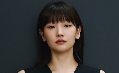 パク・ソダム、10年ぶりにプロフィール写真を撮影…がらりと変わった雰囲気