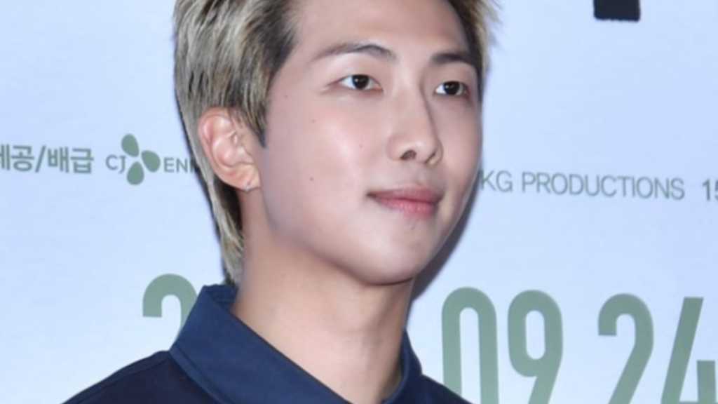 BTSのRM、リハーサル中に負傷…明日のカムバック公演は「動きを最小化して参加」（公式）