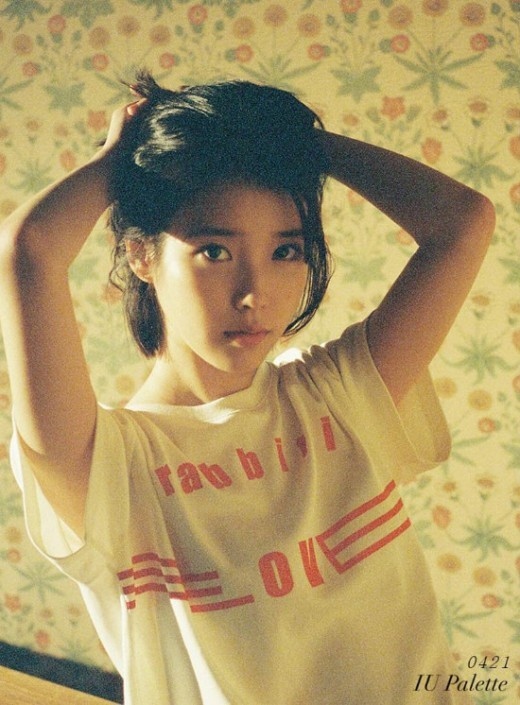 Iu Snsで4thフルアルバムの予告イメージ公開 そろそろprしてみようか Kstyle