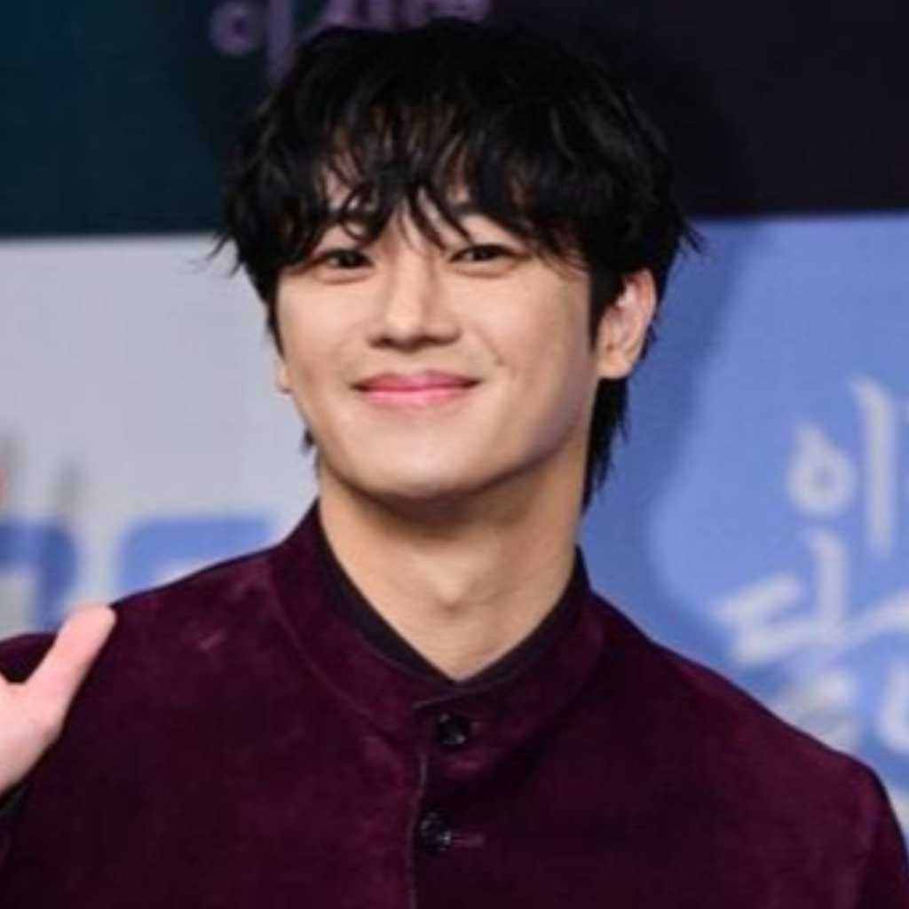 「愛の不時着」出演イ・シニョン、入隊していたことを明かす“軍生活に集中したかった”