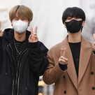 【PHOTO】Xdinary Heroes ジョンス&ゴニル、ラジオ出演のため放送局へ