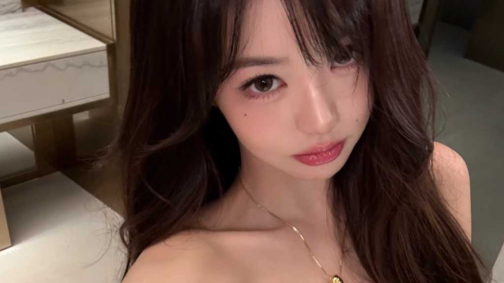 IVE ウォニョン、圧倒的な美貌のセルフショット公開！