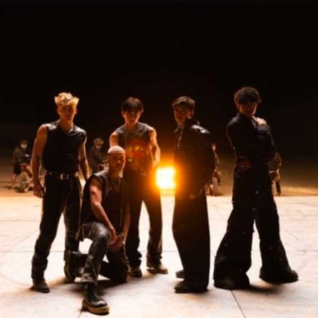 HYBEのラテンボーイズグループSANTOS BRAVOS、新曲「Kawasaki」MV公開…バイクを連想させる振付に注目