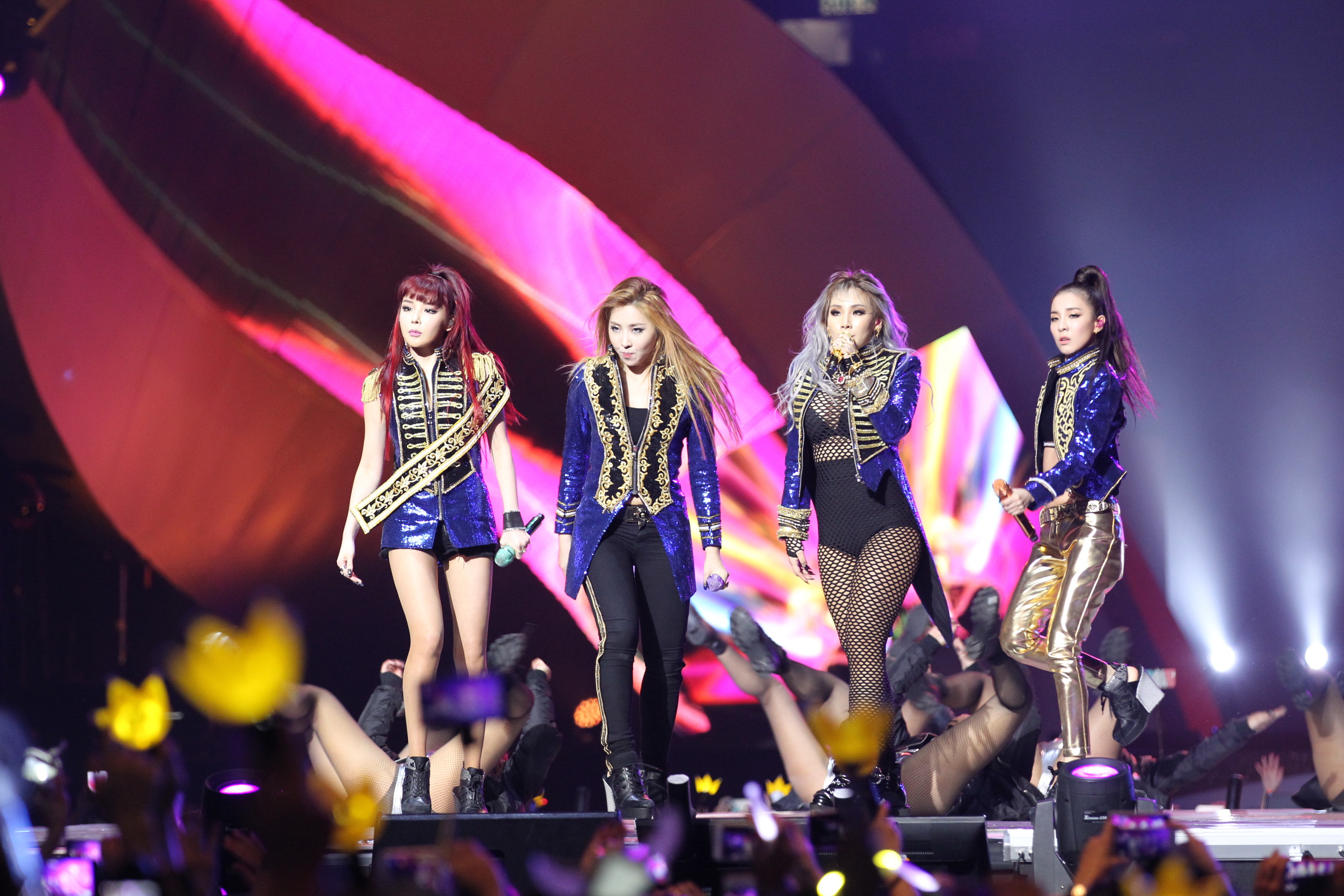 Photo 2ne1 15 Mama で華麗なステージ披露 Kstyle