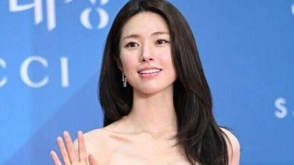 女優ハヨン、新ドラマ「勝算あります」放送編成が保留に…曾祖父に関する議論の余波