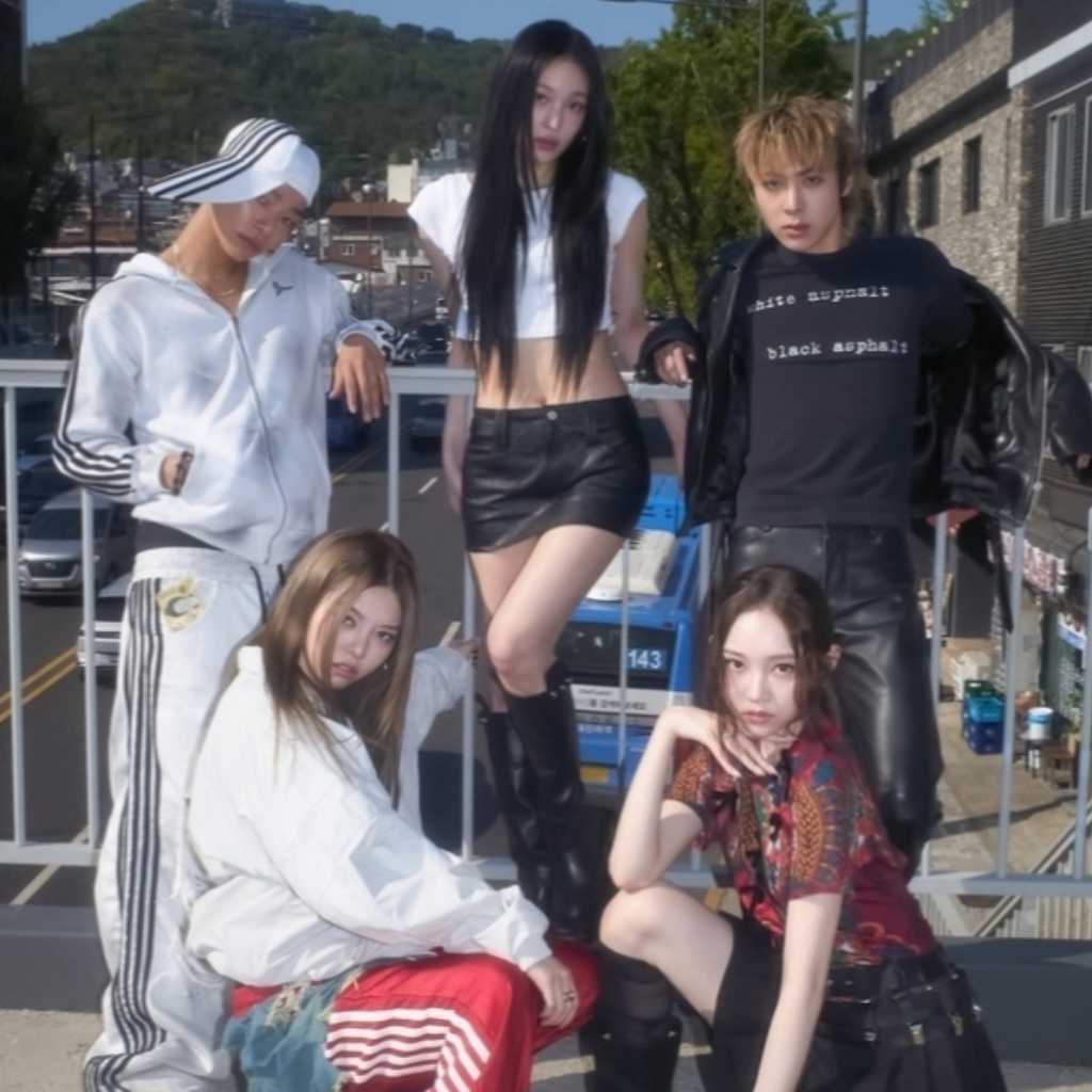 “ILLIT脱退”ヨンソら所属の男女混合グループALLDAY PROJECT、正式デビュー控え予告イメージを公開