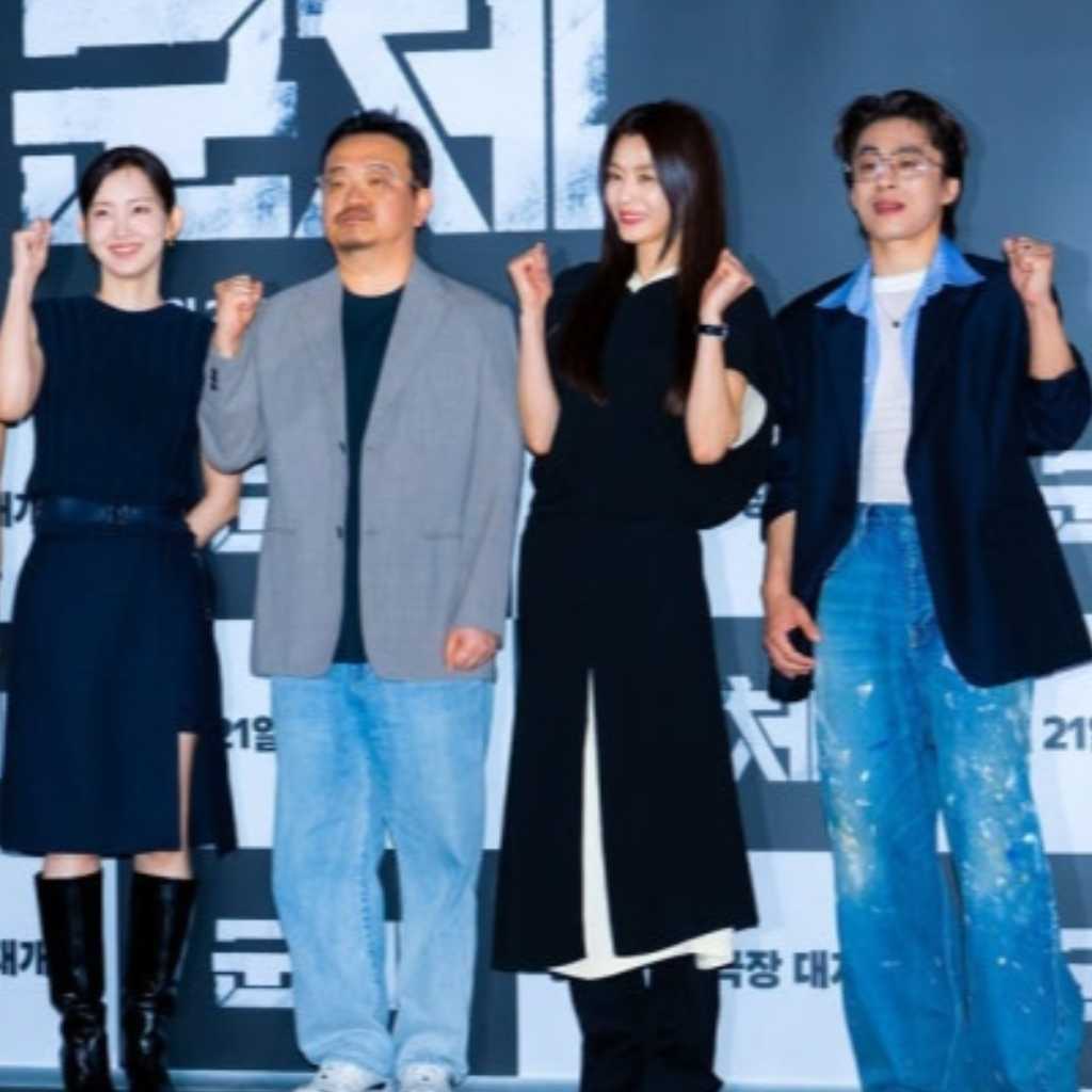 【PHOTO】チョン・ジヒョン＆ク・ギョファン＆チ・チャンウクら、映画「群体」メディア配給試写会に出席