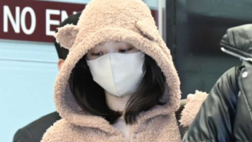 【PHOTO】LE SSERAFIM、東京ドーム公演を終えて韓国に到着（動画あり）