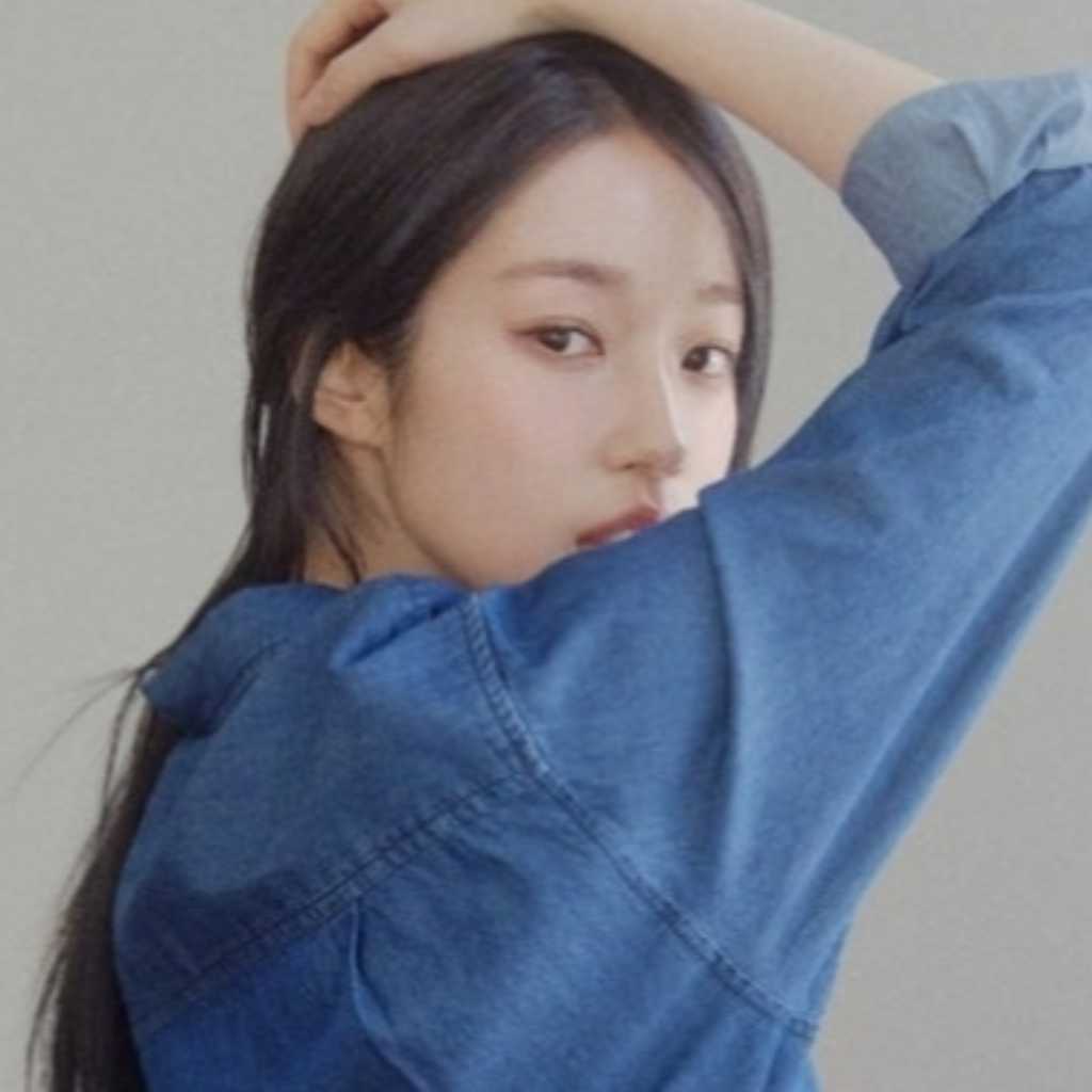 ノ・ユンソ、春の女神のようなグラビア公開！デニムからジャージまで彼女ルックを披露