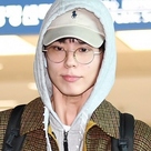 【PHOTO】パク・ボゴム、スケジュールを終えて帰国…カジュアルなあったかコーデ