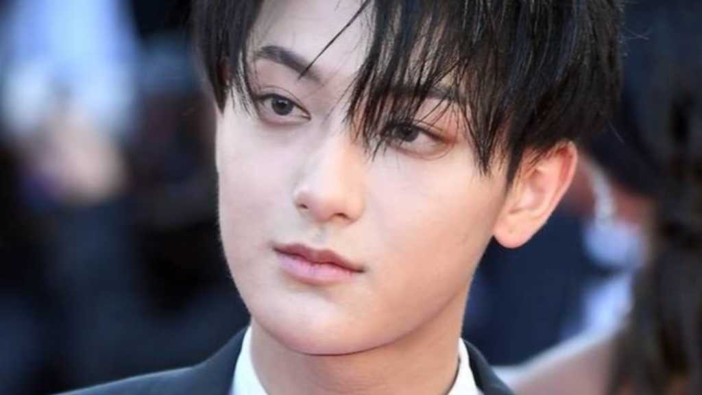 元EXO タオ、自社の生理用品に異物混入？疑惑を釈明「人体には無害」