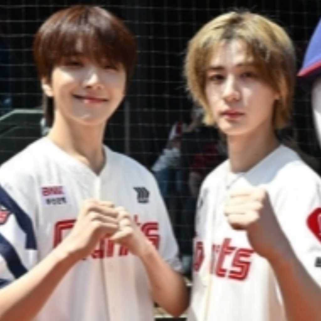 【PHOTO】BOYNEXTDOOR イハン＆ウンハク、始球・始打式に登場