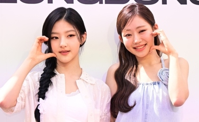 【PHOTO】KISS OF LIFEのJULIE＆HANEUL、ファッションブランド「H＆M」のイベントに出席