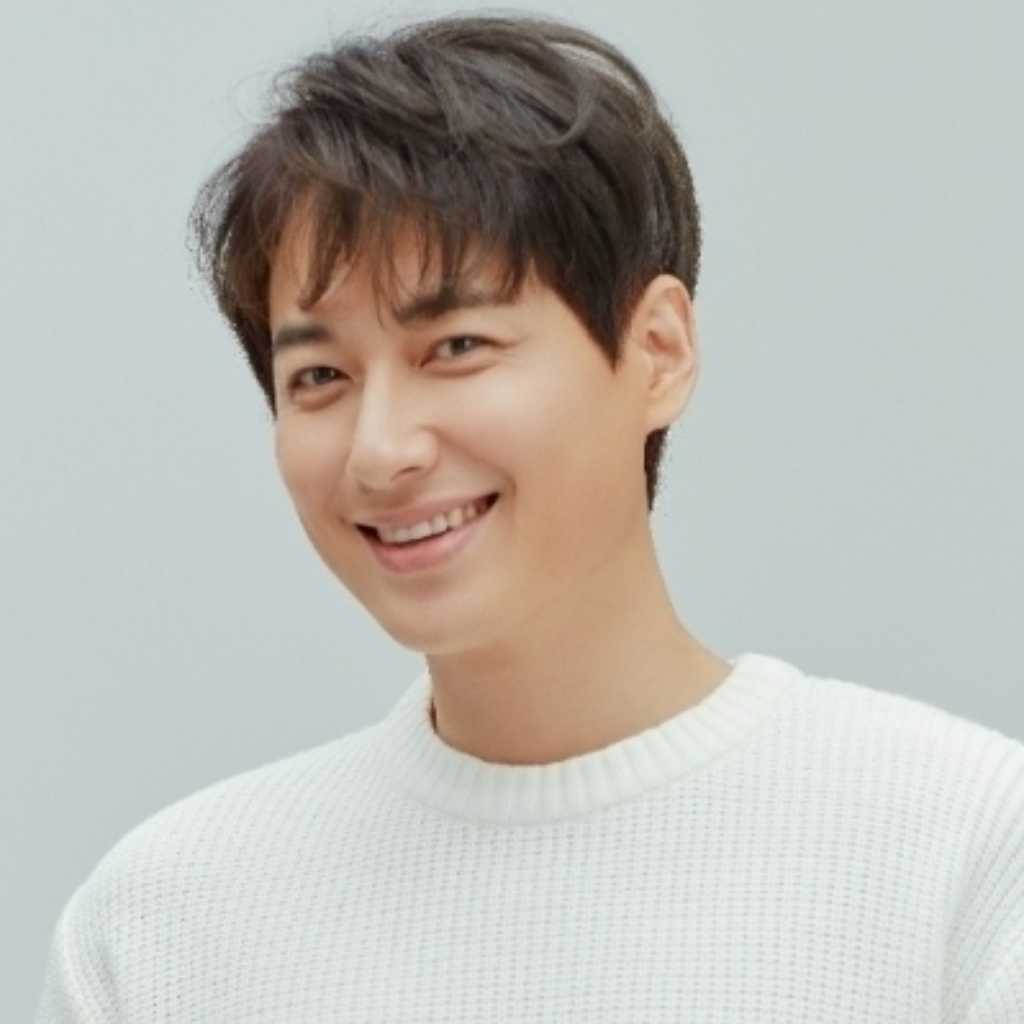 イ・ジフン、新曲「Hello」MV公開…子供のぬくもりを感じた瞬間を表現