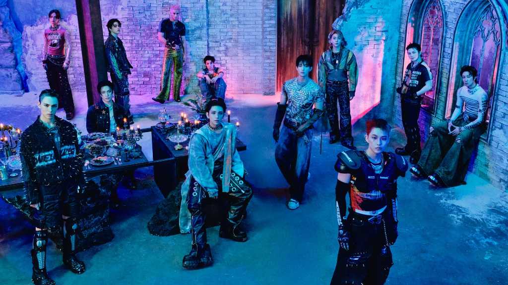SEVENTEEN、5thフルアルバム「HAPPY BURSTDAY」がオリコン週間音楽ランキングで3冠達成！
