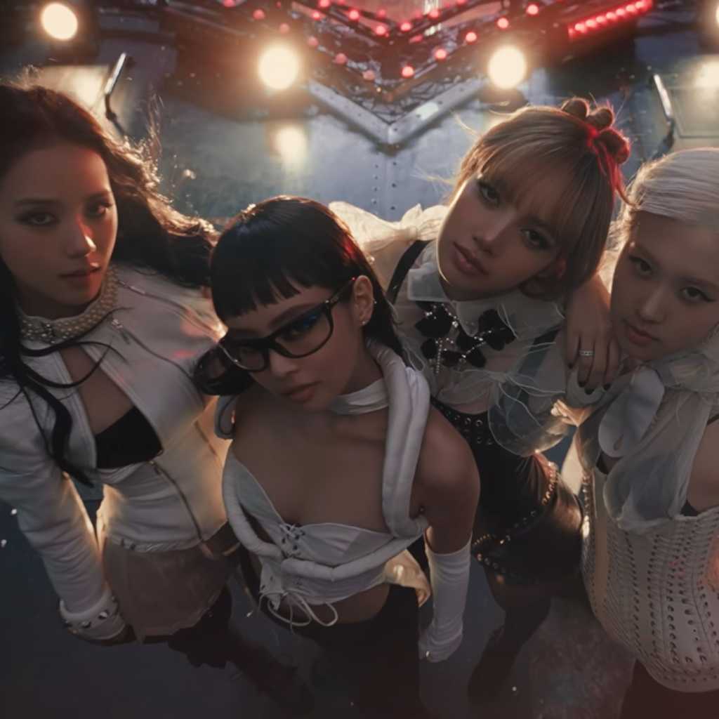BLACKPINK、待望の新曲「JUMP」MV公開！クセになるサウンド＆映像に注目