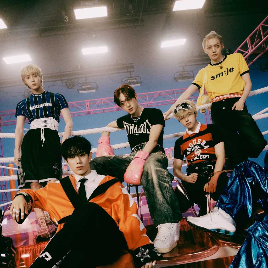 ALL(H)OURS、4thミニアルバム「VCF」READYバージョンのコンセプトフォト公開