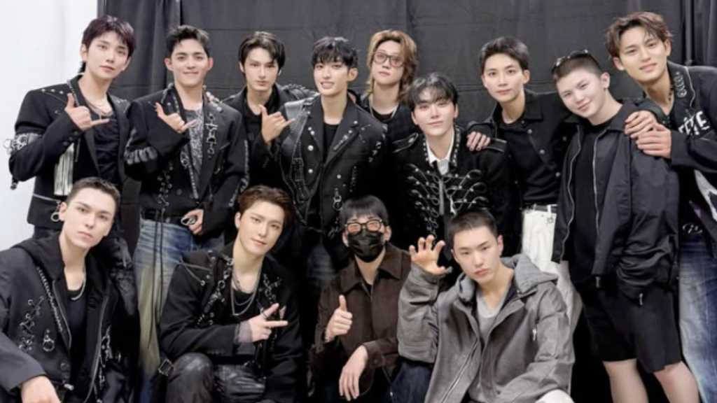 SEVENTEEN ホシ、入隊控えて坊主に！メンバー＆イ・スヒョクとの写真も話題